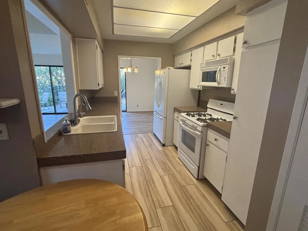 68440 Camino Jalan, Cathedral City, California 92234 home-pic-16